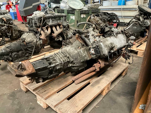Bmw benzinemotor - afbeelding 1 van  6