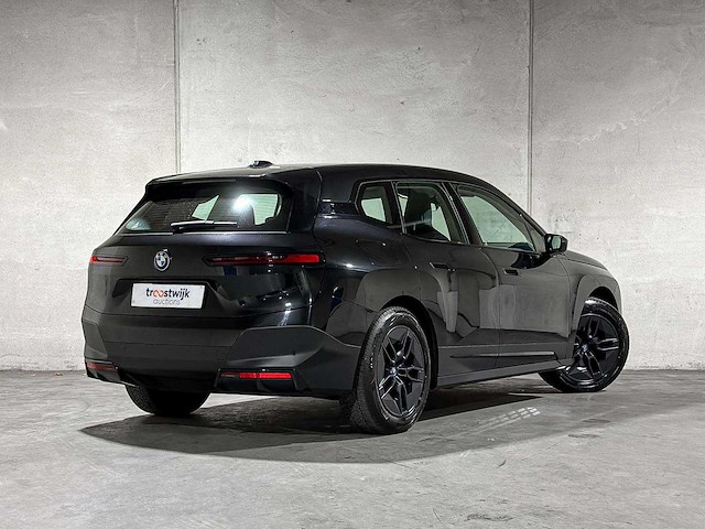 Bmw ix xdrive40 executive 77 kwh 326pk 2023 (origineel-nl), t-756-hd - afbeelding 3 van  50