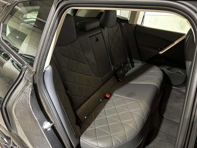 Bmw ix xdrive40 executive 77 kwh 326pk 2023 (origineel-nl), t-756-hd - afbeelding 26 van  50