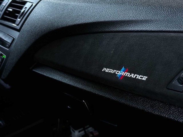 Bmw m135i xdrive f20 3.0 320pk 2013 - afbeelding 18 van  31