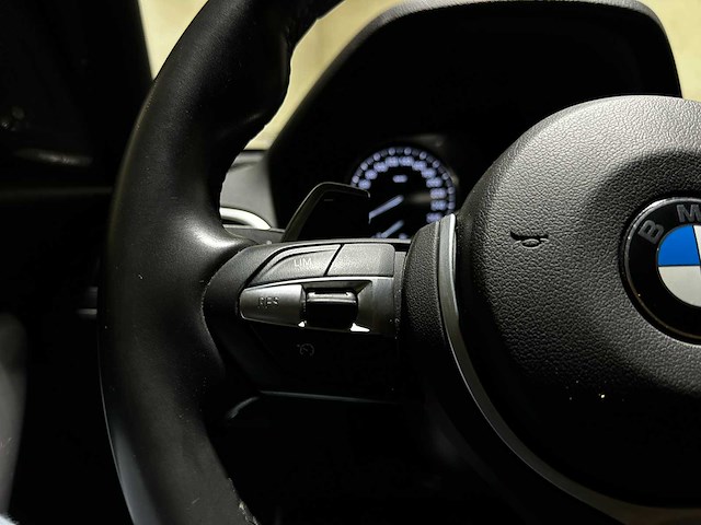 Bmw m140i executive 3.0 340pk 2019 1-serie f20 special edition, s-443-fz - afbeelding 1 van  24