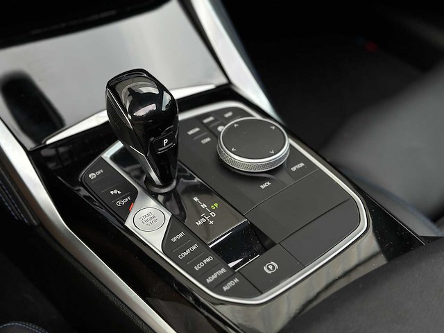 Bmw m240i xdrive high executive 374pk 2022 2-serie coupé, hzj-23-d - afbeelding 36 van  62