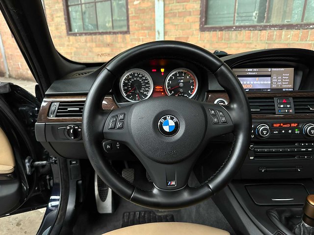 Bmw m3 4.0 v8 e90 -manual- 420pk 2008 3-serie youngtimer - afbeelding 19 van  45