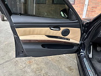 Bmw m3 4.0 v8 e90 -manual- 420pk 2008 3-serie youngtimer - afbeelding 31 van  45