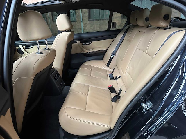 Bmw m3 4.0 v8 e90 -manual- 420pk 2008 3-serie youngtimer - afbeelding 38 van  45