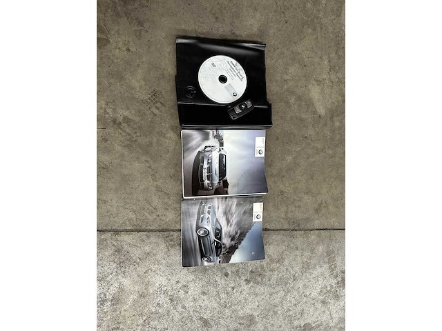 Bmw m3 4.0 v8 e90 -manual- 420pk 2008 3-serie youngtimer - afbeelding 45 van  45