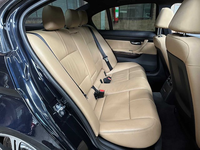 Bmw m3 4.0 v8 e90 -manual- 420pk 2008 3-serie youngtimer - afbeelding 33 van  45