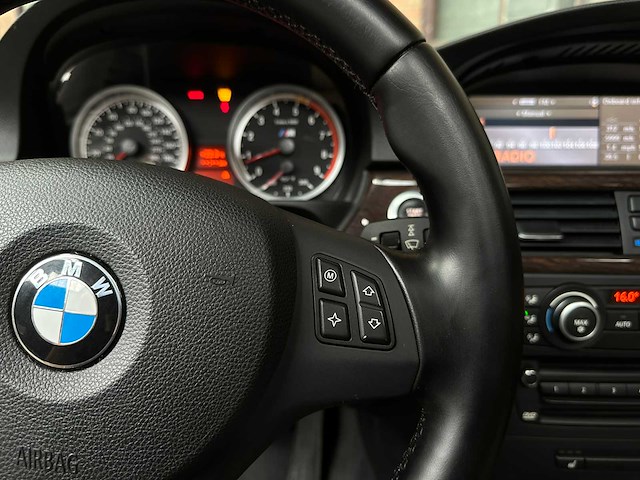 Bmw m3 4.0 v8 e90 -manual- 420pk 2008 3-serie youngtimer - afbeelding 16 van  45