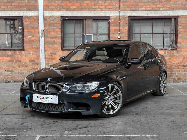 Bmw m3 4.0 v8 e90 -manual- 420pk 2008 3-serie youngtimer - afbeelding 12 van  45