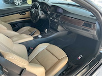 Bmw m3 cabriolet e93 | 4.0 v8 s65 | 2008 | youngtimer | 420 pk | m dct | marge auto - afbeelding 21 van  35
