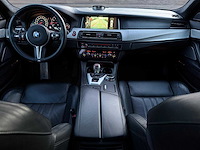 Bmw m5 - 2014 - 5-serie - keramische remmen - personenauto - afbeelding 9 van  45