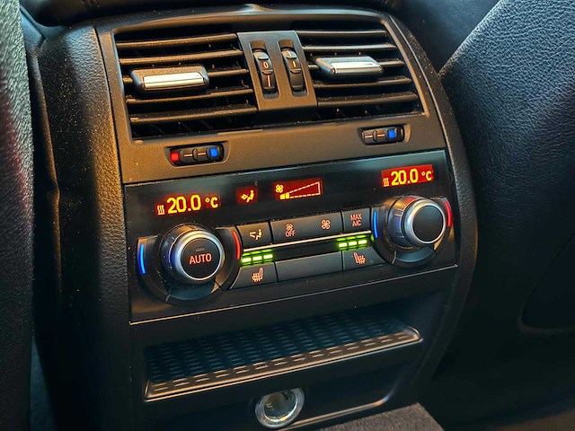 Bmw m5 - 2014 - 5-serie - keramische remmen - personenauto - afbeelding 24 van  45