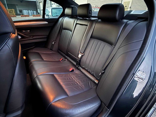 Bmw m5 - 2014 - 5-serie - keramische remmen - personenauto - afbeelding 25 van  45