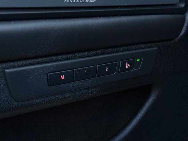 Bmw m5 - 2014 - 5-serie - keramische remmen - personenauto - afbeelding 33 van  45