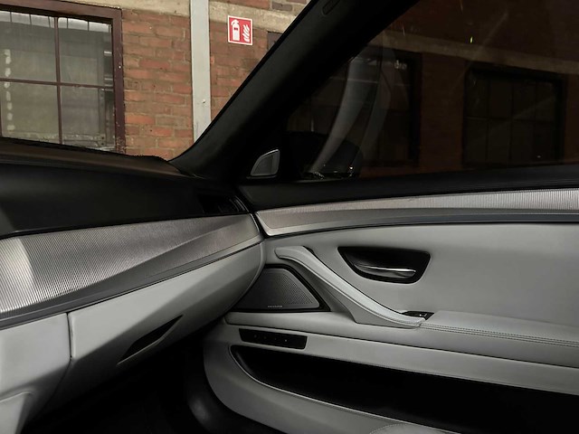 Bmw m5 4.4 v8 f10 650pk 2013 5-serie - afbeelding 31 van  55