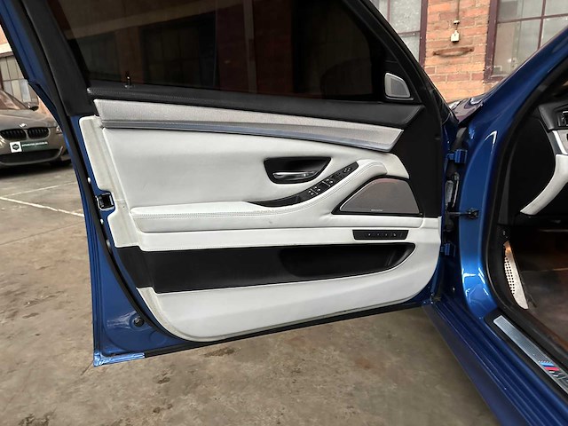 Bmw m5 4.4 v8 f10 650pk 2013 5-serie - afbeelding 36 van  55