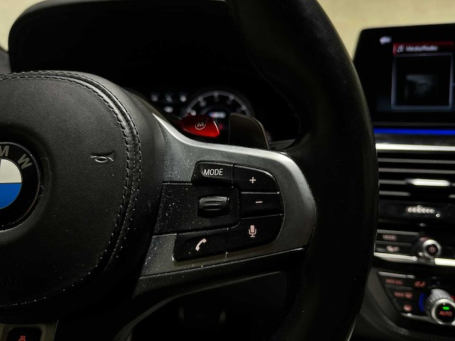 Bmw m5 4.4 v8 m-sport 600pk 2019 (origineel-nl) 5-serie, xr-334-d - afbeelding 17 van  61