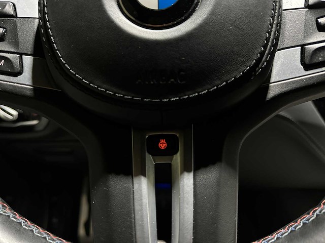 Bmw m5 4.4 v8 m-sport 600pk 2019 (origineel-nl) 5-serie, xr-334-d - afbeelding 18 van  61