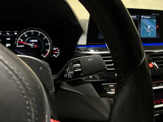Bmw m5 4.4 v8 m-sport 600pk 2019 (origineel-nl) 5-serie, xr-334-d - afbeelding 20 van  61