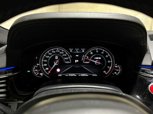 Bmw m5 4.4 v8 m-sport 600pk 2019 (origineel-nl) 5-serie, xr-334-d - afbeelding 21 van  61