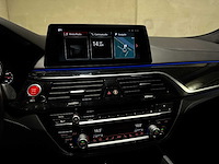 Bmw m5 4.4 v8 m-sport 600pk 2019 (origineel-nl) 5-serie, xr-334-d - afbeelding 25 van  61