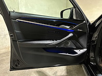 Bmw m5 4.4 v8 m-sport 600pk 2019 (origineel-nl) 5-serie, xr-334-d - afbeelding 32 van  61