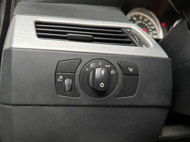 Bmw m5 5.0 v10 500pk 2006 e60 5-serie - afbeelding 25 van  50