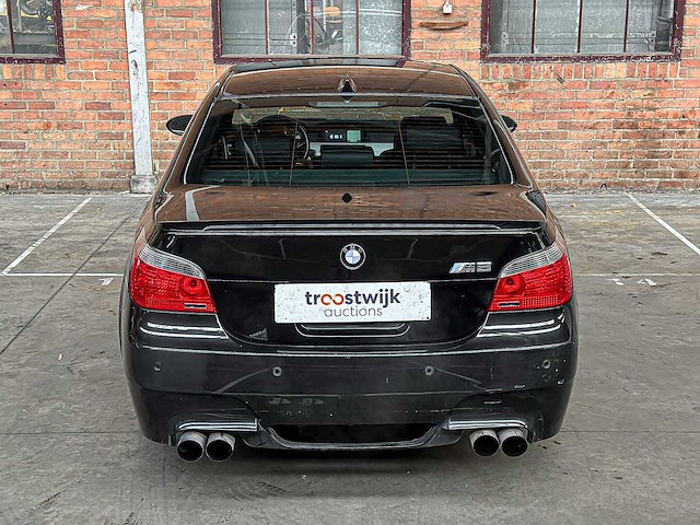 Bmw m5 5.0 v10 500pk 2006 e60 5-serie - afbeelding 6 van  49