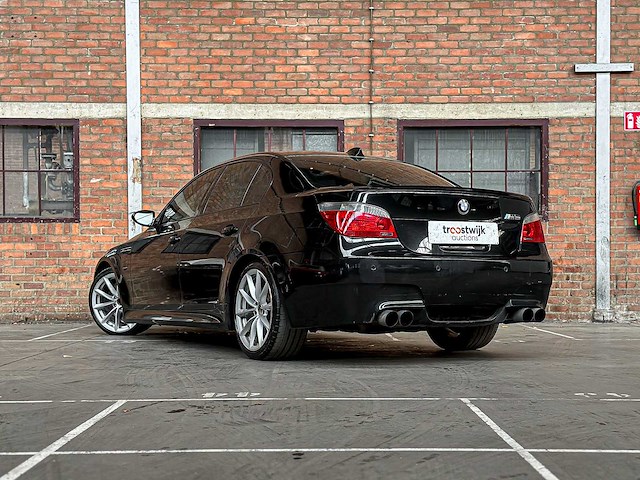 Bmw m5 5.0 v10 500pk 2006 e60 5-serie - afbeelding 8 van  44