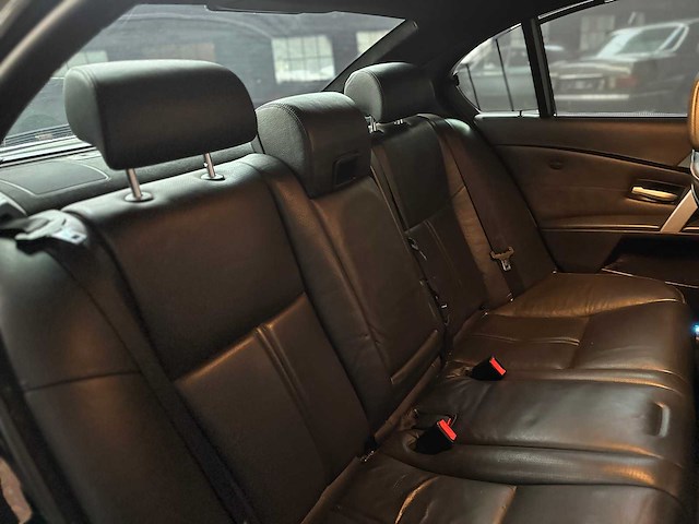 Bmw m5 5.0 v10 500pk 2006 e60 5-serie - afbeelding 31 van  41