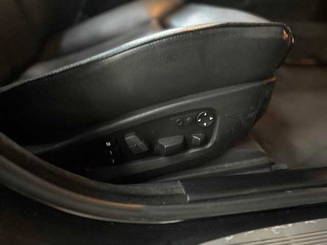 Bmw m5 5.0 v10 500pk 2006 e60 5-serie - afbeelding 35 van  41