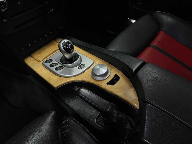 Bmw m5 5.0 v10 500pk 2007 5-serie youngtimer - afbeelding 24 van  45