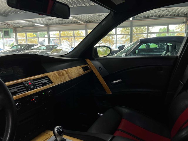 Bmw m5 5.0 v10 500pk 2007 5-serie youngtimer - afbeelding 9 van  45