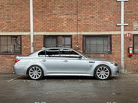 Bmw m5 5.0 v10 e60 500pk 2006 5-serie youngtimer - afbeelding 10 van  43