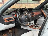 Bmw m5 5.0 v10 e60 500pk 2006 5-serie youngtimer - afbeelding 18 van  43
