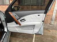 Bmw m5 5.0 v10 e60 500pk 2006 5-serie youngtimer - afbeelding 38 van  43