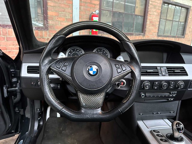 Bmw m5 5.0 v10 e60 500pk 2006 5-serie youngtimer - afbeelding 5 van  37