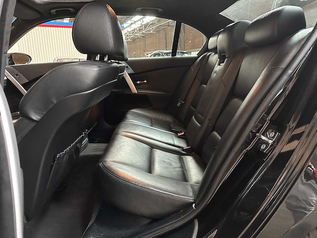 Bmw m5 5.0 v10 e60 500pk 2006 5-serie youngtimer - afbeelding 22 van  37