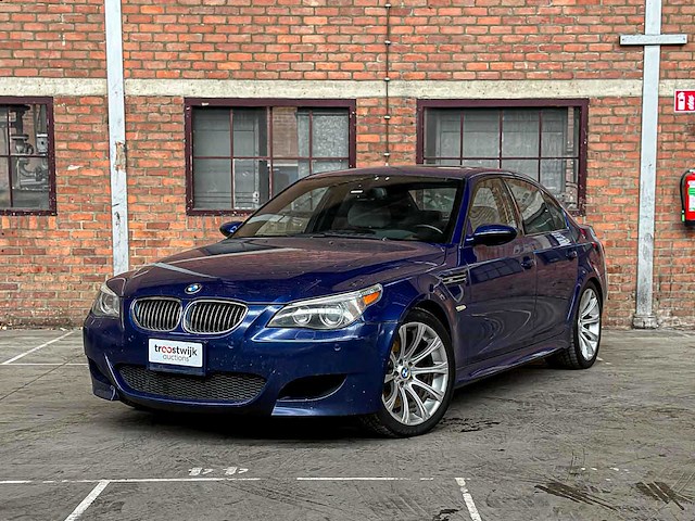 Bmw m5 5.0 v10 e60 500pk 2006 5-serie youngtimer - afbeelding 9 van  30