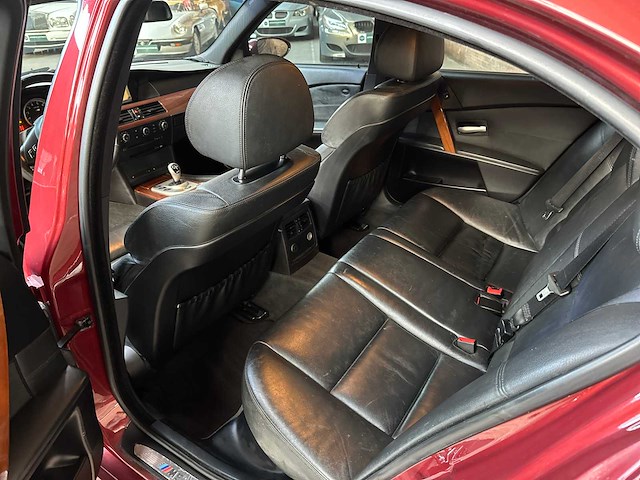 Bmw m5 5.0 v10 e60 500pk 2006 5-serie - afbeelding 15 van  25