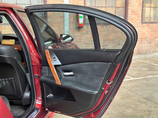 Bmw m5 5.0 v10 e60 500pk 2006 5-serie - afbeelding 20 van  25