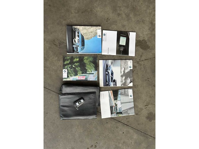 Bmw m5 5.0 v10 e60 500pk 2006 5-serie - afbeelding 10 van  14