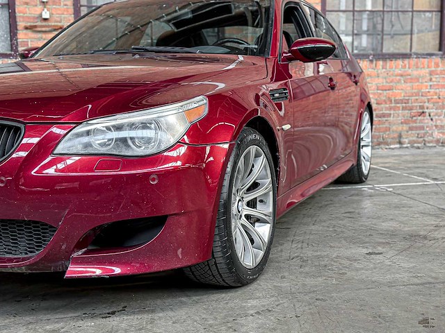 Bmw m5 5.0 v10 e60 500pk 2006 5-serie - afbeelding 12 van  14