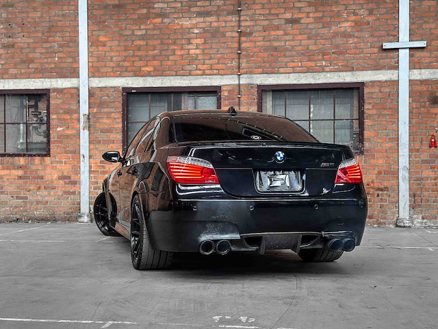 Bmw m5 5.0 v10 e60 500pk 2008 5-serie yountimer - afbeelding 8 van  40