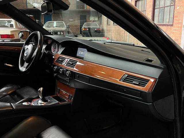 Bmw m5 5.0 v10 e60 507pk 2008 5-serie youngtimer - afbeelding 42 van  53