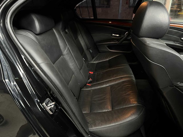 Bmw m5 5.0 v10 e60 507pk 2008 5-serie youngtimer - afbeelding 46 van  53