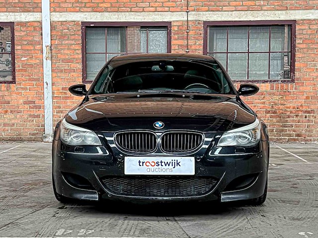 Bmw m5 5.0 v10 e60 507pk 2008 5-serie youngtimer - afbeelding 4 van  53