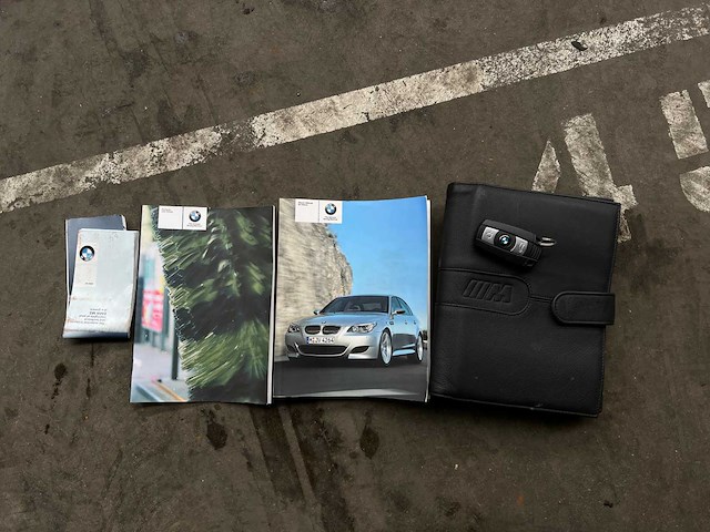 Bmw m5 5.0 v10 e60 507pk 2008 5-serie youngtimer - afbeelding 53 van  53