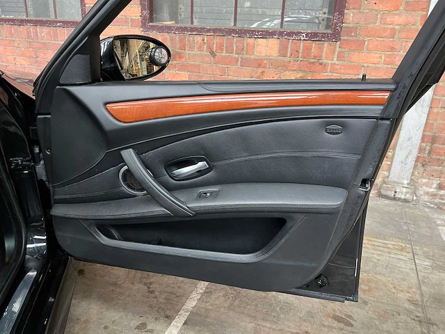 Bmw m5 5.0 v10 e60 507pk 2008 5-serie youngtimer - afbeelding 35 van  53