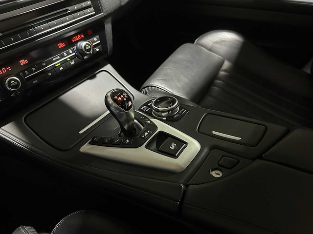 Bmw m5 f10 4.4 v8 560pk 2014 5-series, 3-zlj-94 - afbeelding 14 van  34